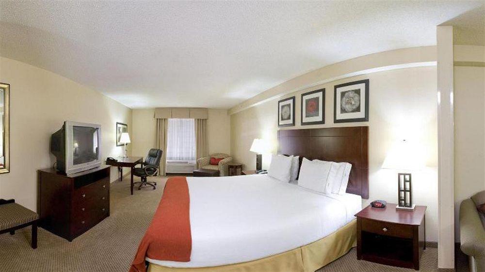Holiday Inn Express Hotel & Suites Dickson By Ihg Eksteriør billede
